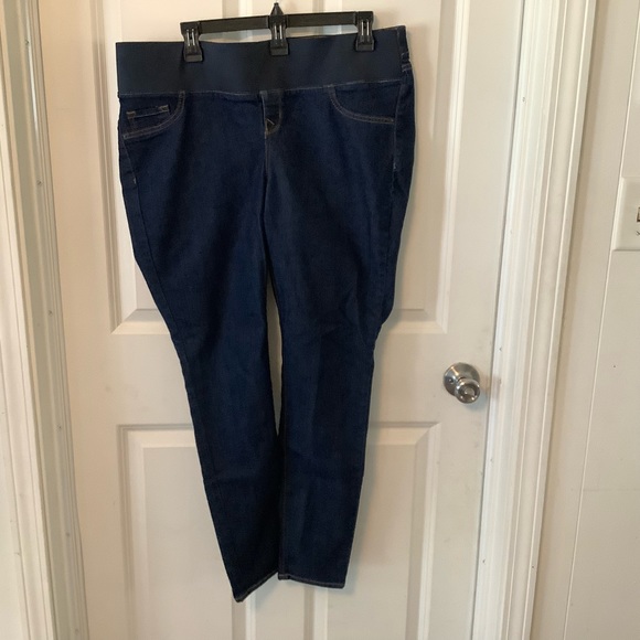 Old Navy Denim - Old Navy super skinny mid rise blue jeans size 14 .